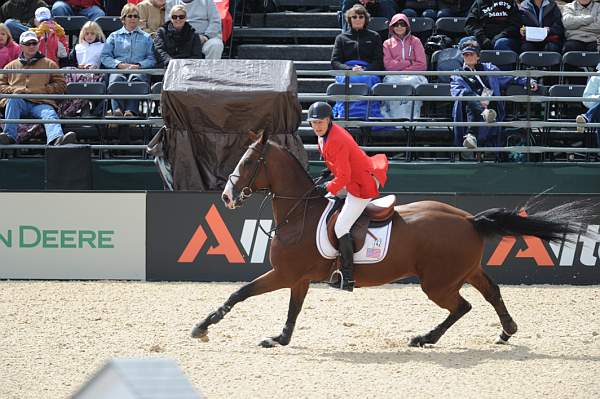 WEG2-10-4-10-SJ-8755-MarioDeslauriers-Urico-DDeRosaPhoto.jpg