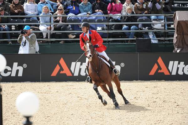 WEG2-10-4-10-SJ-8790-MarioDeslauriers-Urico-DDeRosaPhoto.jpg