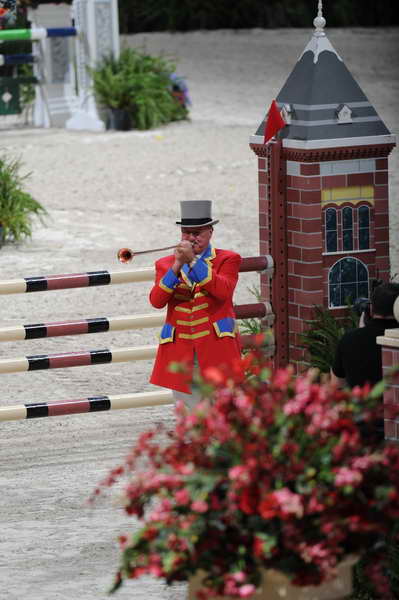 WIHS2-10-30-10-Cl182-WIHSEqJpr-8388-DDeRosaPhoto.JPG