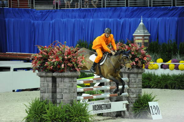 WIHS2-10-28-10-4821-CaretinaIII-CharlieJayne-DDeRosaPhoto.jpg