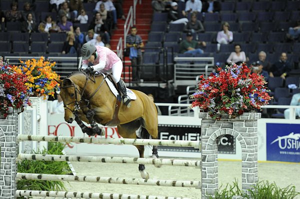 WIHS2-10-28-10-4965-LirvingDeVolsin-KateLevy-DDeRosaPhoto.jpg