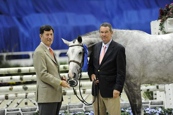 WIHS1-10-26-10-Cl3-GrConfHtr-7795-ListenLarryGlefke-DDeRosaPhoto.jpg