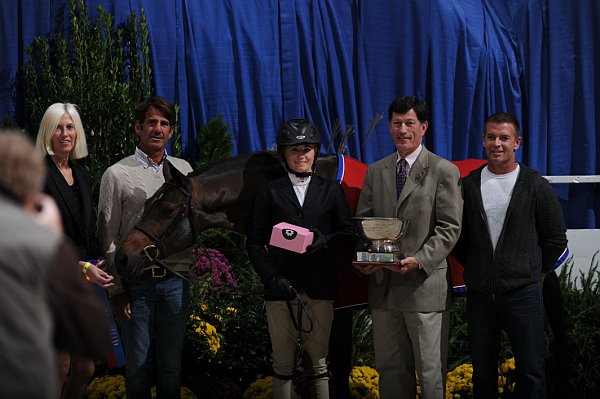 WIHS3-10-31-10-LgPnyHtrChamp-0139-ForTheLaughter-VictoriaColvin-DDeRosaPhoto.jpg