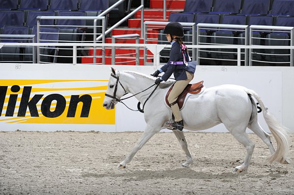 WIHS3-10-31-10-9245-TeeTime-IsabelRyan-DDeRosaPhoto.jpg