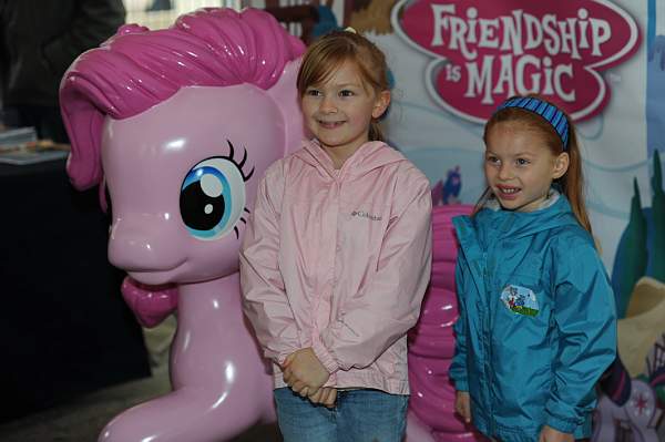 KIDS_DAY-WIHS2-10-30-10-7301-DDeRosaPhoto.jpg