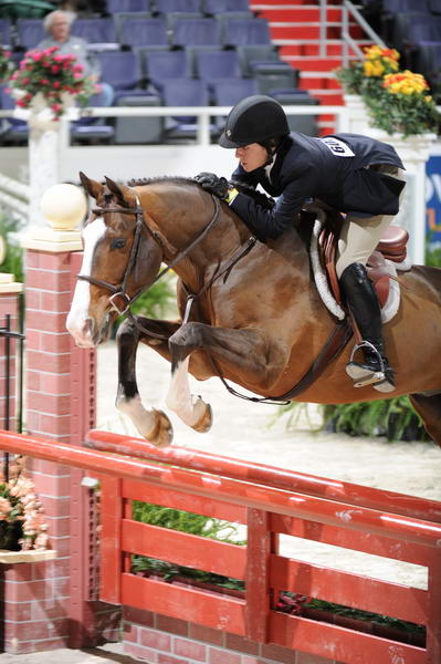 WIHS2-10-27-10-0864-SarahWard-Onassis-DDeRosaPhoto.jpg
