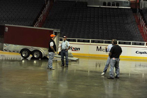 WIHS-10-24-10-Setup-0004-DDeRosaPhoto.JPG