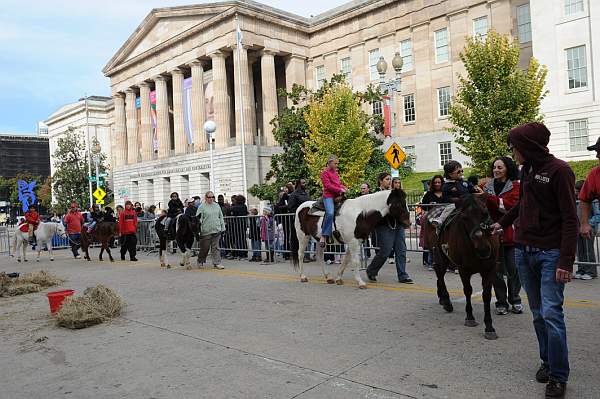 WIHS3-10-30-10-DSC_8195-KidsDay-DDeRosaPhoto.jpg