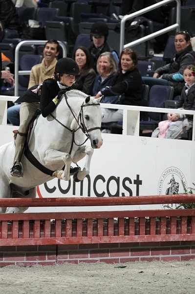 Comcast-WIHS3-10-31-10-9389-RollingStone-SophieMichaels-DDeRosaPhoto.jpg