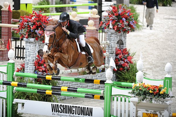 Washingtonian-WIHS2-10-30-10-8761-DDeRosaPhoto.jpg