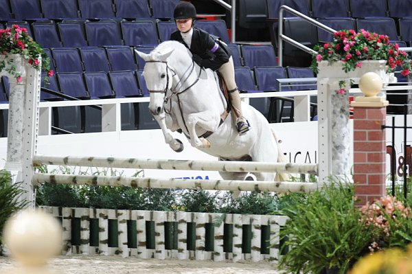 WIHS2-10-30-10-WIHSPnyEqFinals-7407-AllisonToffolon-HighCotton-DDeRosaPhoto.jpg