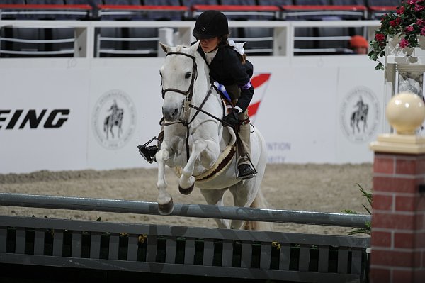 WIHS2-10-30-10-WIHSPnyEqFinals-7508-CarlyHoft-ChurchMouse-DDeRosaPhoto.jpg