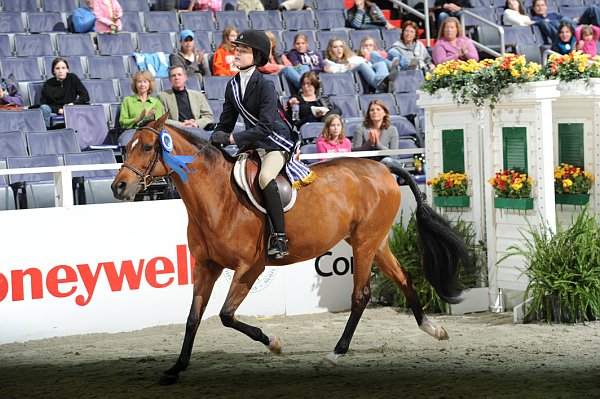 WIHS2-10-30-10-WIHSPnyEqFinals-7571-VivianYowan-Rockette-DDeRosaPhoto.jpg