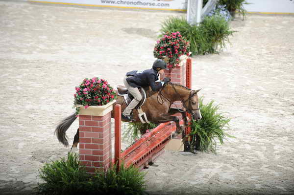 WIHS-10-24-10-Cl112-MdPny-DER_7967-PromiseToo-VictoriaColvin-DDeRosaPhoto.JPG