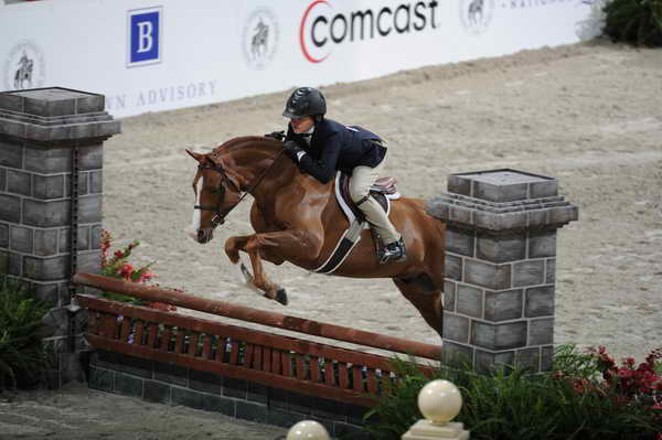WIHS2-10-30-10-7043-EverLuvin-VictoriaColvin-DDeRosaPhoto.JPG