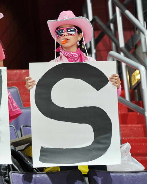 BarnNight-WIHS2-10-28-10-3961-DDeRosaPhoto.JPG