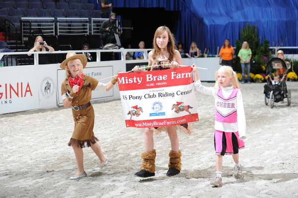 BarnNight-WIHS2-10-28-10-4000-DDeRosaPhoto.JPG