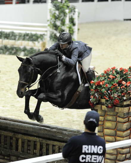 KeriGuanciale-Thoughtful-WIHS1-10-25-11-Cl52-AOHtrU35-7344-DDeRosaPhoto.JPG