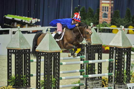 ToddMinikus-Sweetheart-WIHS-10-27-11-Cl211-Gambler-5444-DDeRosaPhoto.JPG