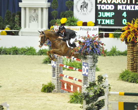 WIHS5-10-29-11-PresCup-1298-Pavarotti-ToddMinikus-DDeRosaPhoto