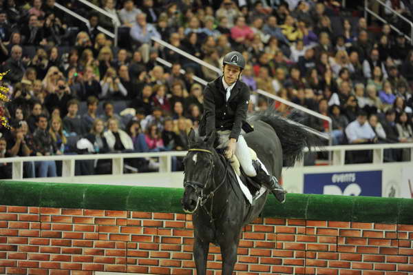 IntertoyZ-ScottBrash-WIHS4-10-28-11-Puissance-4349-DDeRosaPhoto.JPG