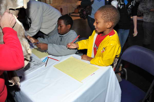 WIHS5-10-29-11-KidsDay-4819-DDeRosaPhoto.JPG