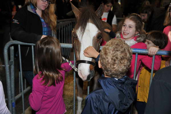 WIHS5-10-29-11-KidsDay-4947-DDeRosaPhoto.JPG