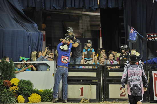WIHS3-10-27-11-MuttonBusting-2546-DDeRosaPhoto.JPG