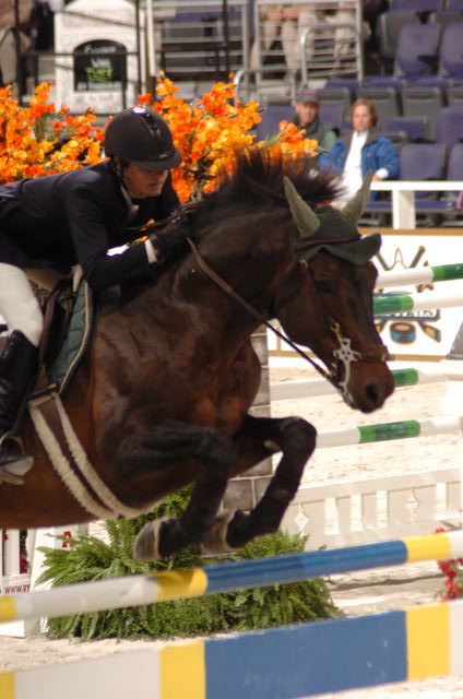 127-WIHS-ElizaShuford-Larentino-10-28-05-CL211OpJpr-DDPhoto.JPG