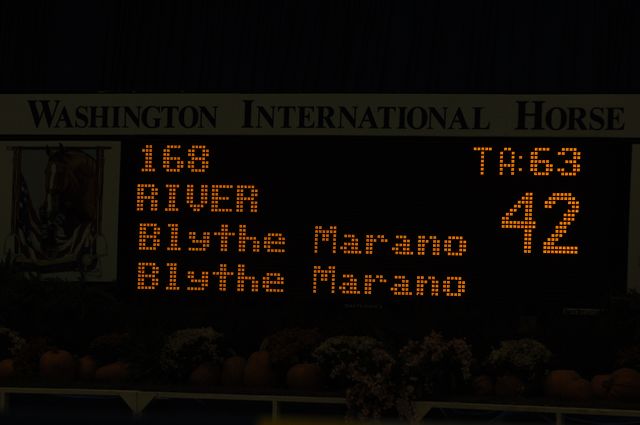 006-WIHS-BlytheMarano-River-JrJumper203-10-29-05-DDPhoto.JPG