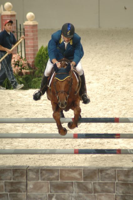 093-WIHS-HarrySmolders-ExquisOliverQ-10-29-05-DDPhoto.JPG