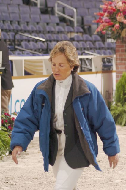 006-WIHS-MargieEngle-10-28-05-CL211OpJpr-DDPhoto.JPG