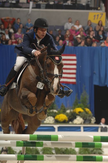 579-AccumulatorWinner-AaronVale-Waldi-WIHS-10-27-06-&copy;DeRosaPhoto.JPG