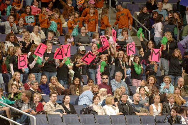 1110-BarnNight-WIHS-10-26-06-&copy;DeRosaPhoto.jpg