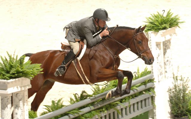 134-Cadeaux-BobCrandall-WIHS-10-24-06-&copy;DeRosaPhoto.JPG