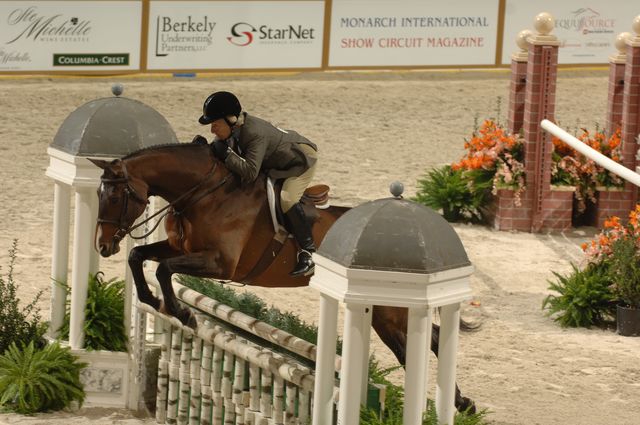474-Estrella-BettyOare-WIHS-10-24-06-&copy;DeRosaPhoto.JPG