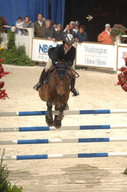 639-HillaryDobbs-QuincyB-WIHS-10-26-06-DeRosaPhoto.JPG