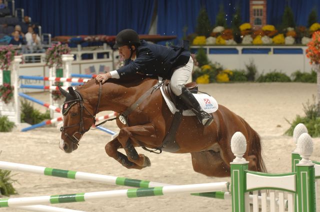 0985-AaronVale-Lagato-WIHS-10-26-06-&copy;DeRosaPhoto.jpg