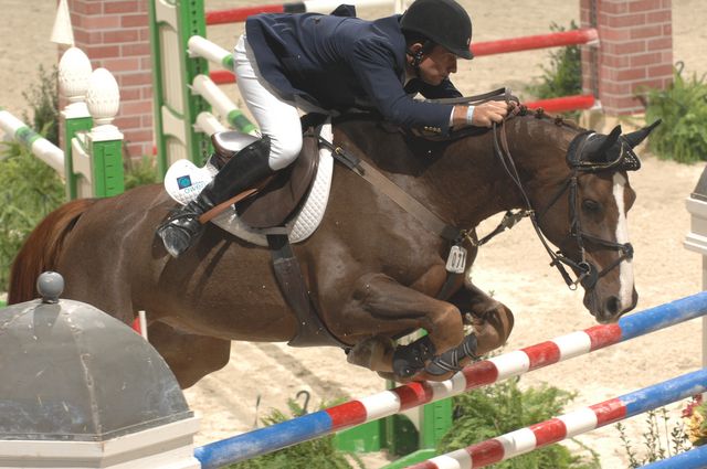 1015-AaronVale-Waldi-WIHS-10-28-06-&copy;DeRosaPhoto.JPG