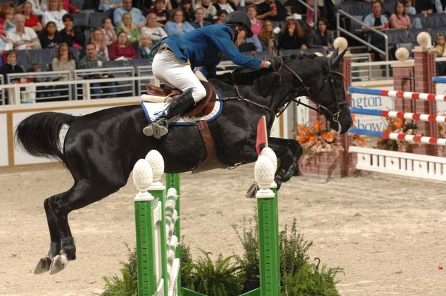 446-HarrieSmolders-ExquisQuebec-WIHS-10-28-06-&copy;DeRosaPhoto.JPG