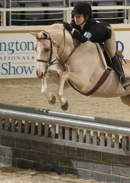 230-KatieDinan-KeepDreamin'-WIHS-10-29-06-&copy;DeRosaPhoto.JPG