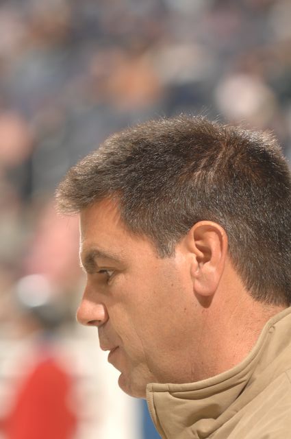 827-JimmyTorano-WIHS-10-28-06-&copy;DeRosaPhoto.JPG
