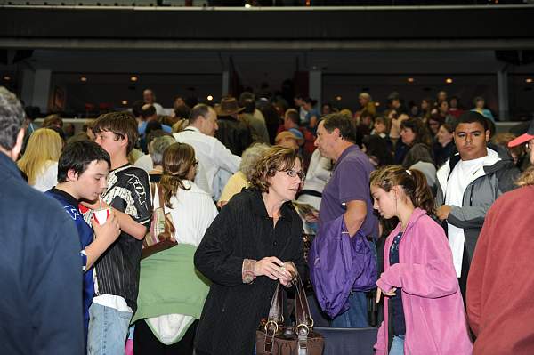 WIHS-10-23-09-DSC_8916-Crowds-DDeRosaPhoto.jpg
