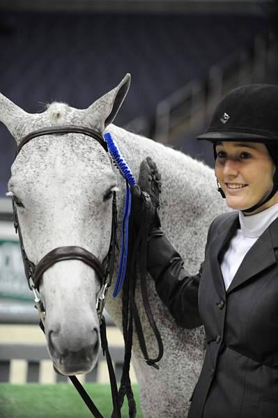 WIHS-10-22-09-DSC_5114-Lyle-AbbyOMara-SmJrHtr16-17-Presentations-DDeRosaPhoto.jpg