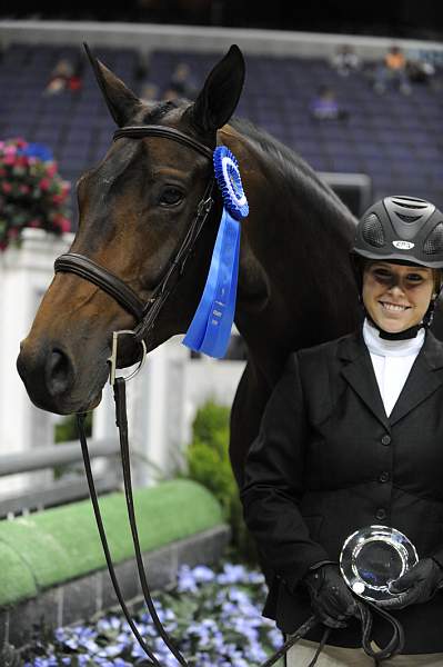 WIHS-10-22-09-DSC_5296-Rejoice-TaylorShearin-LgJrHtr16-17-Presentations-DDeRosaPhoto.jpg