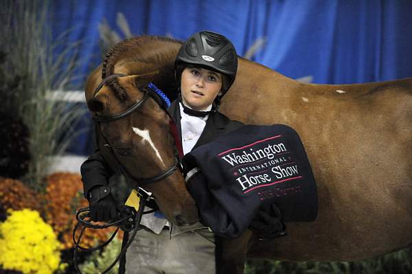 WIHS-10-25-09-LgPnyChampion-DSC_2477-AllTheBest-VictoriaColvin-Presentations-DDeRosaPhoto.jpg