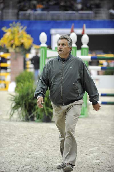 WIHS-10-24-09-PresCup-DSC_0777-HenriPrudent-Riders-DDeRosaPhoto.jpg