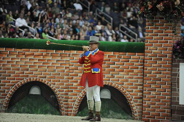 WIHS-10-23-09-DER_7599-JohnFranzred-Ringmaster-DDeRosaPhoto.jpg