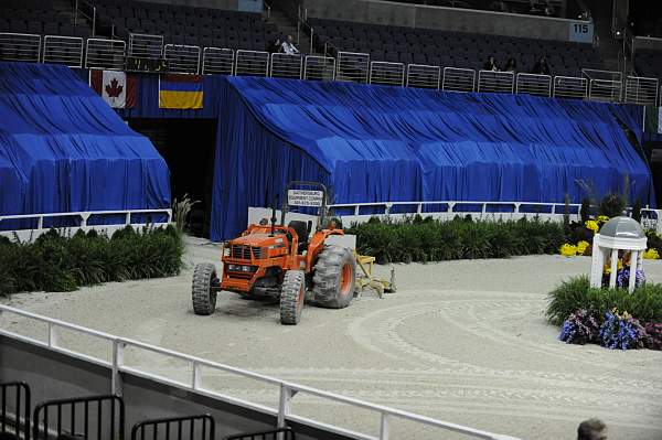 WIHS-10-21-09-DSC_2219-Setup-DDeRosaPhoto.jpg