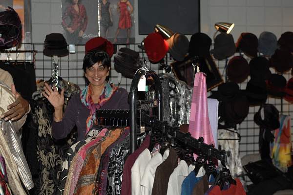 WIHS-10-21-09-DSC_0056-Vendors-DDeRosaPhoto.jpg
